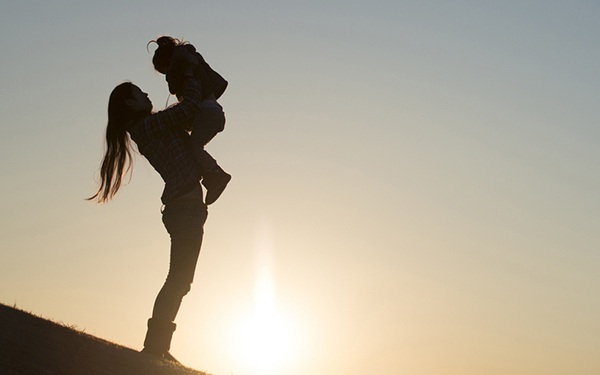 血縁のない母の葛藤に涙腺崩壊！ 『母になる』『光をくれた人』が深い