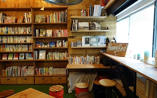 親子で寝転んで本を読もう！　ピクニック気分が味わえるカフェ  #代官山  #Bird #おしゃれカフェ Vol.37