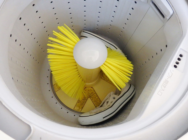 コインラインドリーでスニーカーを洗ってみた！　靴用ランドリーの実力は？