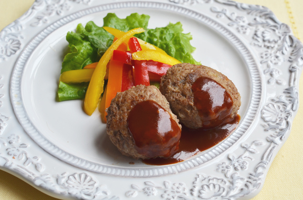 ハンバーグの作り置きを上手に冷凍保存＆解凍するコツは？（33歳 一児のママ）【お料理あるある相談室  Vol.1】 