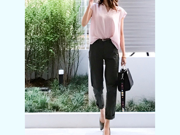 雨の日の通勤コーデはユニクロでスッキリ美人に【ユニクロ大人コーデ～アメブロ30代ファッション1位 Hanaさん ～ Vol.3】