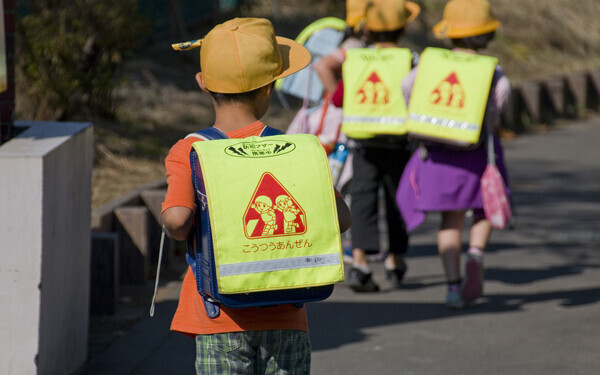 教師削減案に78.5%が反対！　現場を知らないと、ますます少子化が加速？【パパママの本音調査】  Vol.114