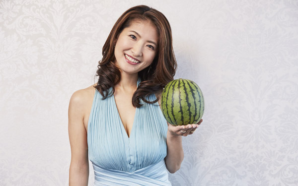 「スイカップ」アナ、古瀬絵理さんに聞く！　授乳期を経ても美バストを保つ秘訣