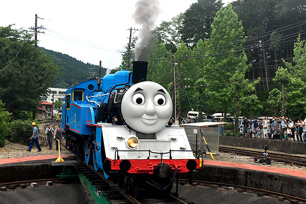 「トーマス号」に乗るならここもオススメ！　ヒロやパーシーに会えるフェア＆美肌の湯で旅を満喫