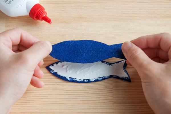 300円で作れちゃう！　夏のインテリアにもなるお魚モビール【おうちで季節イベント お手軽アートレシピ Vol.18】