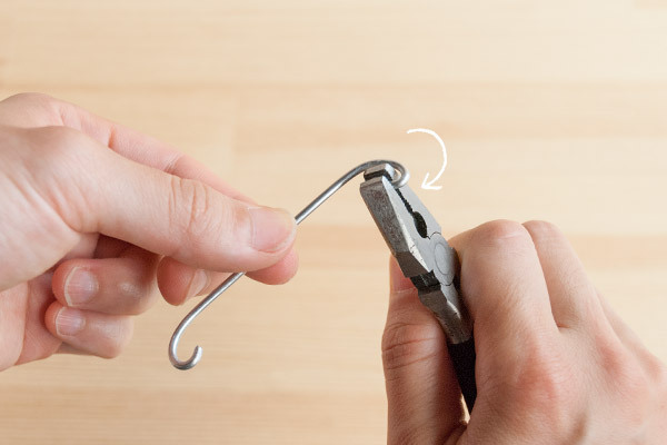 300円で作れちゃう！　夏のインテリアにもなるお魚モビール【おうちで季節イベント お手軽アートレシピ Vol.18】