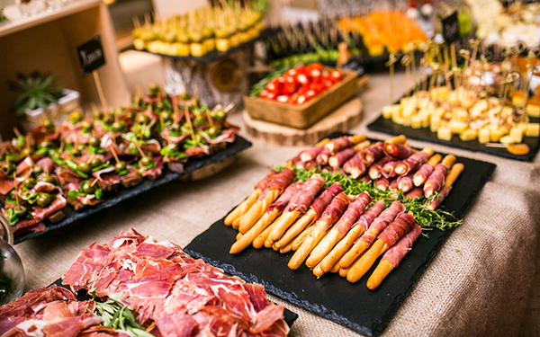 なぜ家族旅行に大型ホテルがおすすめ？　鍵は「コスパ」と「退屈知らず」