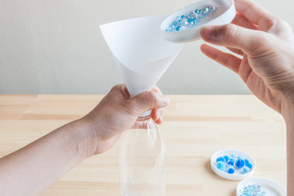 ペットボトルのおもちゃ！ 簡単手作りキラキラドームの作り方【おうちで季節イベント お手軽アートレシピ Vol.19】