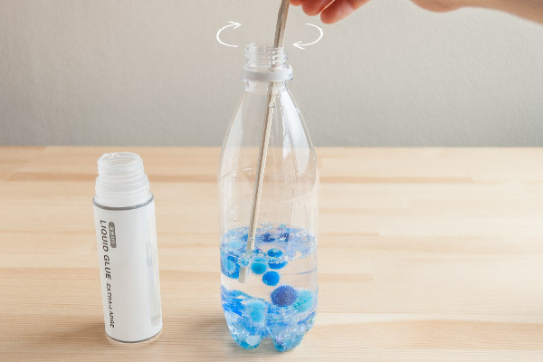 ペットボトルのおもちゃ！ 簡単手作りキラキラドームの作り方【おうちで季節イベント お手軽アートレシピ Vol.19】