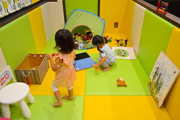 ブックハウスカフェがおすすめする、食の世界を広げる本