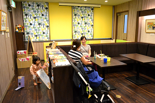 ブックハウスカフェがおすすめする、食の世界を広げる本