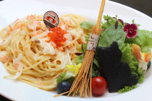 『メアリと魔女の花』カフェは魔法世界！　インスタ映えスイーツがカワイイ