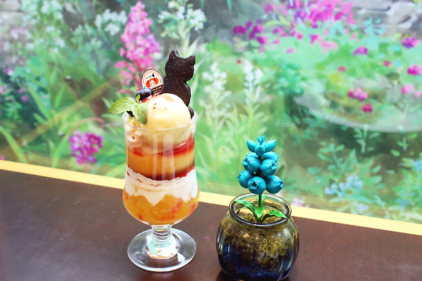 『メアリと魔女の花』カフェは魔法世界！　インスタ映えスイーツがカワイイ