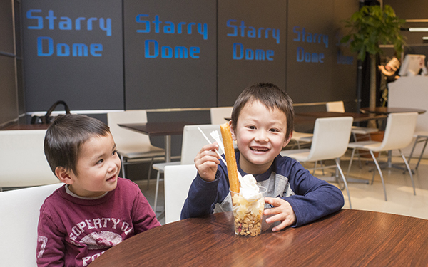 羽田空港で遊ぶ！ 飛行機に乗らなくても子供と１日遊べる！