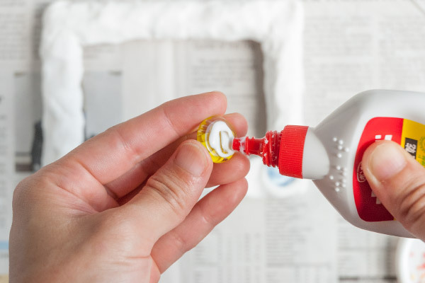 夏の思い出を残そう！　2ステップでできる貝がらフォトフレーム【おうちで季節イベント お手軽アートレシピ Vol.20】