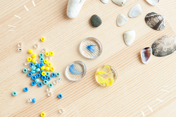 夏の思い出を残そう！　2ステップでできる貝がらフォトフレーム【おうちで季節イベント お手軽アートレシピ Vol.20】