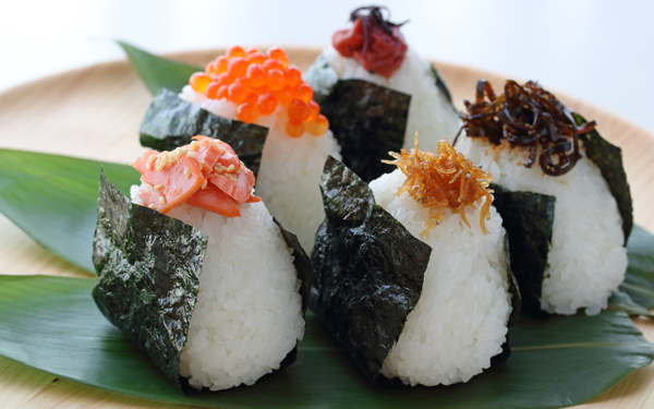 夏休み中のお昼ごはん問題はどう解決する？　給食のありがたさが身に染みる…【パパママの本音調査】  Vol.139