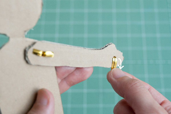 親子で作って遊べる、うごくお月見影あそび【おうちで季節イベント お手軽アートレシピ Vol.22】