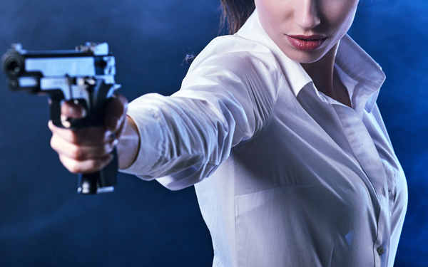 綾瀬はるか『奥様は、取り扱い注意』登場人物があやしすぎる！　西島秀俊の正体は