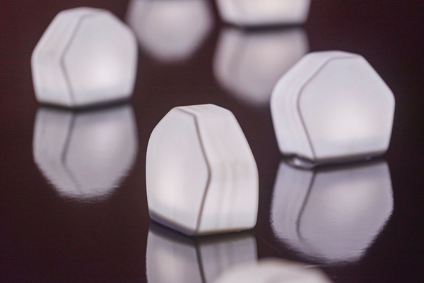 流氷ソーラーランプや、アラジンの魔法のランプも登場?!  子どもの想像力を育むユニークな照明たち