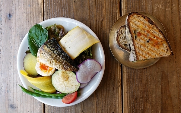 テーマは「イギリスのおばあさん」。完璧な料理と空間美で話題のカフェ #西馬込 #&yacute;ohak #おしゃれカフェ Vol.40