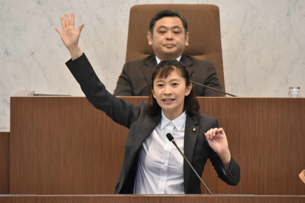 「ママの人生が二の次なんておかしい」篠原涼子マタハラ問題を切る『民衆の敵』