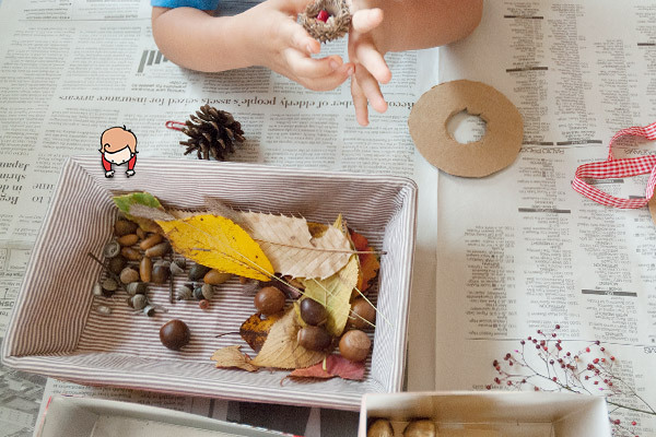 拾った木の実でかわいくできちゃう！　ナチュラルリースとダンボールのミニリース【おうちで季節イベント お手軽アートレシピ Vol.25】