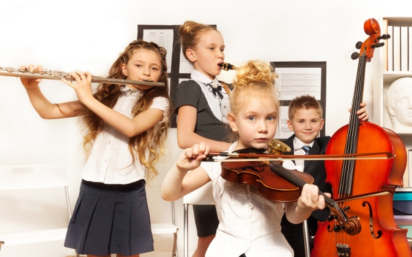 クリスマスは本物の音色と共に、子どもをクラシックデビューさせたいコンサート4選