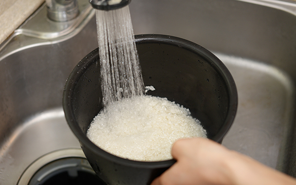 夏場の炊飯器の予約は危なかった!?　夏に安全においしくご飯を炊く方法