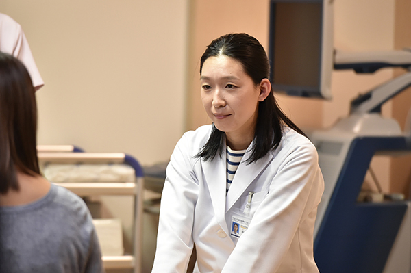 コウノドリでリアルに描かれた産後うつと 「子育てを美化」に共感するママたち