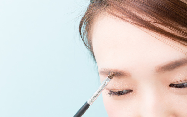 アッシュメイクに似合う髪色。髪色変えたらメイクも変えよう！