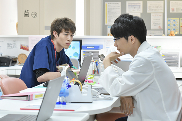 『コウノドリ』育児のイライラを“帝王切開のせい”にする母の本音とは？