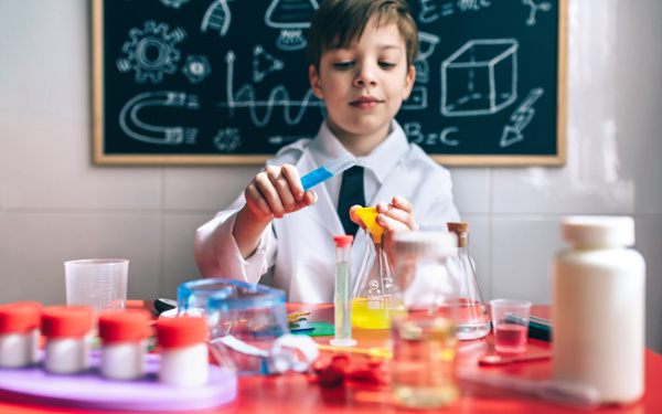 東大・駒場祭からサイエンスアゴラまで、子どもを理系脳に育てる科学体験イベント4選