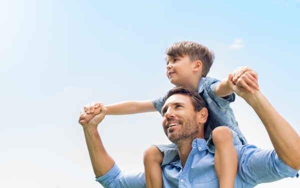 ママや先生たちが大絶賛！　パパたちの地域活動が今、盛んになっている!?【パパママの本音調査】  Vol.187