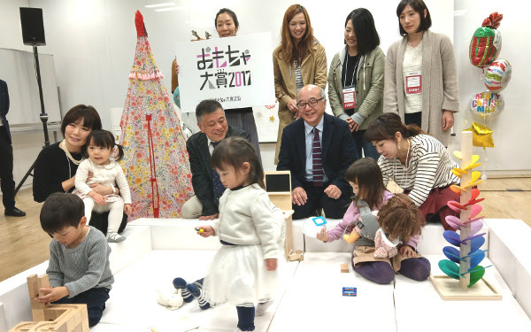 楽天おもちゃ大賞はどんなおもちゃ？ 子どもに頭と体を使うおもちゃを贈ろう！ 