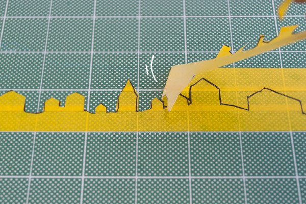 ゆらめく光にうっとり！　子どもとつくるクリスマスのキャンドルホルダー【おうちで季節イベント お手軽アートレシピ Vol.26】