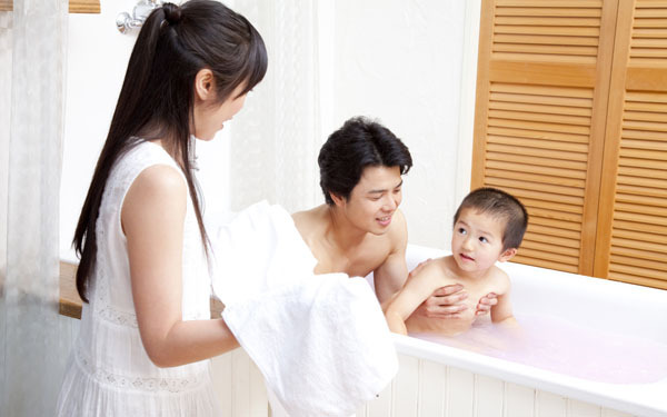 74％が毎日子どもといるのは向いていない?!  ママが夫に望んでいることはコレだ！