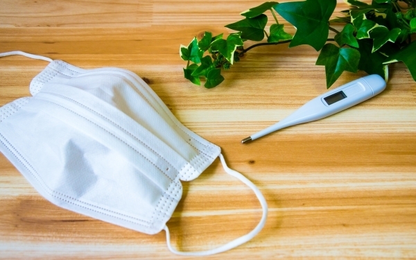 防寒に保湿にすっぴん隠しも⁉　愛用者たちのマスク活用法【パパママの本音調査】  Vol.202