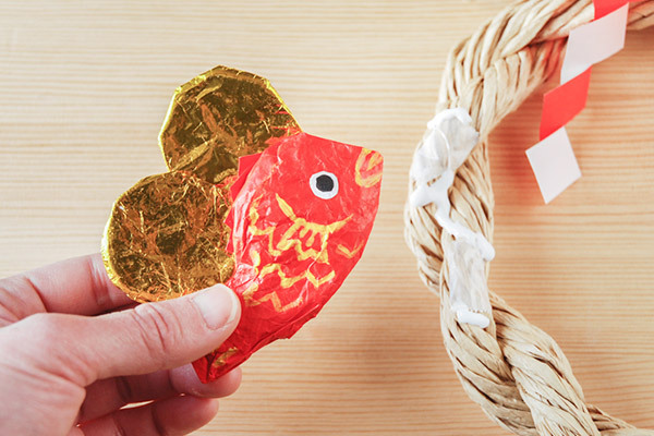 紙をくしゃくしゃ楽しく作れる！　おりがみ&紙ひものしめ縄リース【おうちで季節イベント お手軽アートレシピ Vol.28】