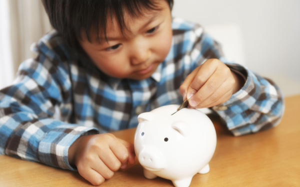 「子どものお年玉、どうする問題」に直面したら…親が預かる派？ 子どもに任せる派？