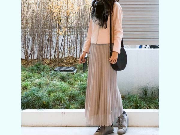 重くなりがちな冬コーデを一新！ かろやかボトムスコーデ術【ユニクロ大人コーデ～アメブロ30代ファッション1位 Hanaさん ～ Vol.17】