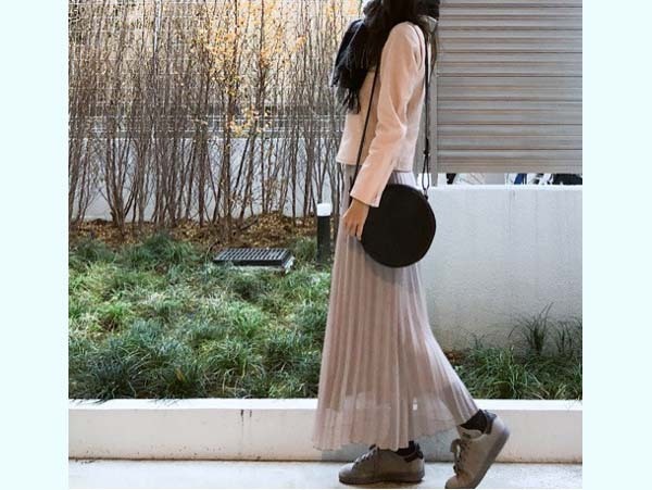 重くなりがちな冬コーデを一新！ かろやかボトムスコーデ術【ユニクロ大人コーデ～アメブロ30代ファッション1位 Hanaさん ～ Vol.17】