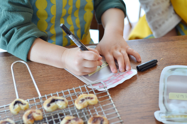 5歳の娘が「初めての友チョコ」作りにワクワク！  親子でバレンタイン大作戦【ママのお試しコレクション Vol.4】