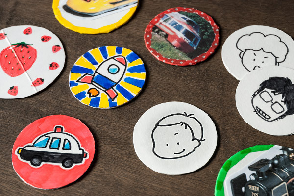 【新連載】意外とハードなスポーツ!?　メンコ遊び【昔ながらが”今”楽しい！レトロアートレシピ Vol.1】