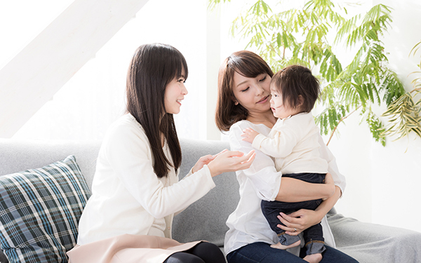 「保育園落ちた」はだれのせい？　保活に押しつぶされ続けるママを助けるには