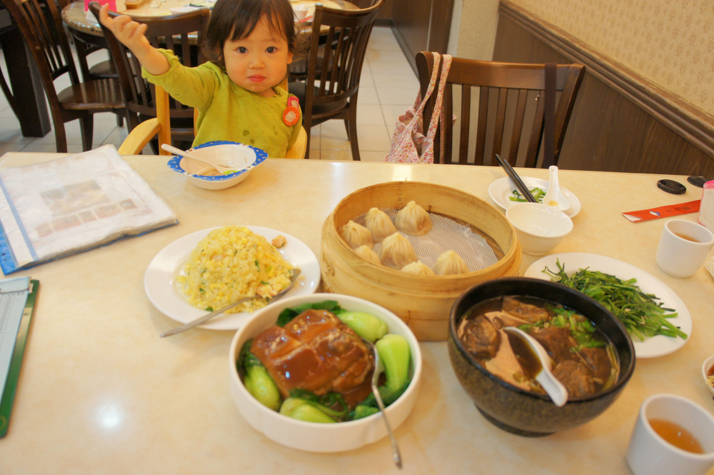 「地球の歩き方」ママ編集者がランキング！　2018オススメ海外、1位は意外だけど納得な旬の○○…【0〜3歳児編】