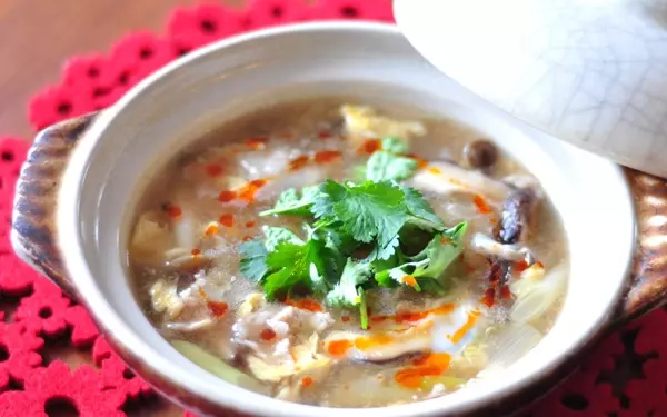 酸辣湯　レシピ制作：管理栄養士　長 有里子