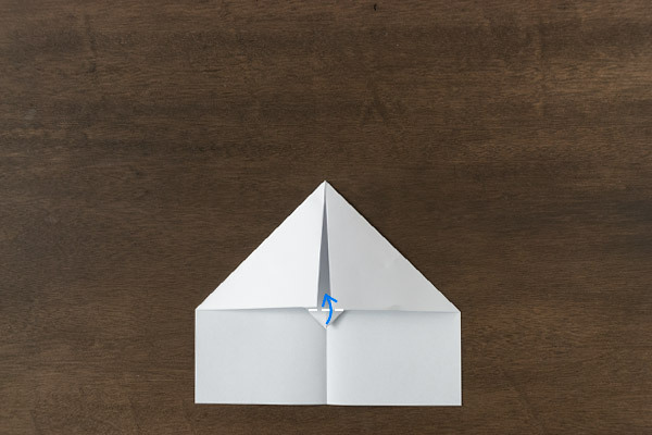 生きているみたい！　どこまでも飛んでいくアクロバット紙飛行機【昔ながらが”今”楽しい！レトロアートレシピ Vol.4】