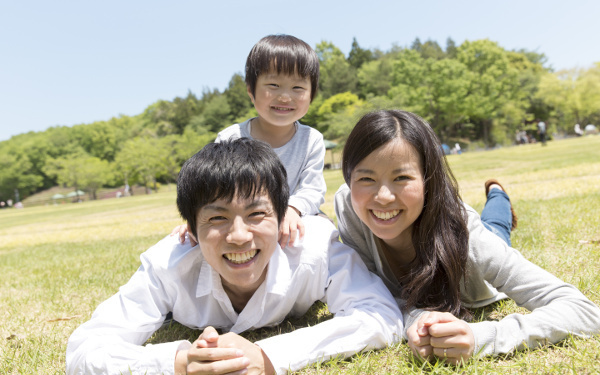 ヒトの親は「子育てするようにできていない」?　ママの青春「ジャニーズ返り」が子育てにも有効【イクメン脳研究者が教える“脳から考える子育て” 第2回】