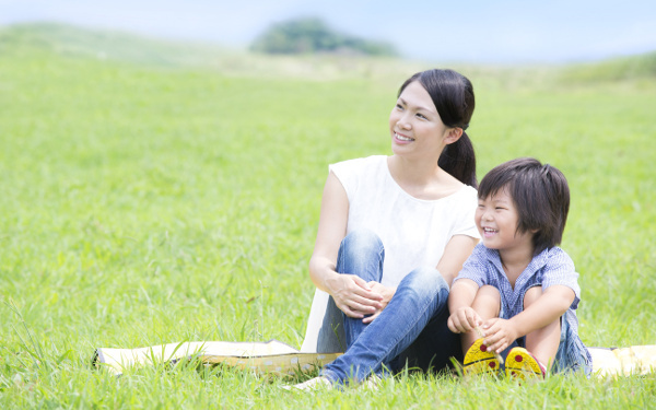 「一人っ子」ってどんな性格？　人間関係がちょっと苦手“マイペースな帰国子女”【“生まれ順”で子育てまるわかり！  第5回】